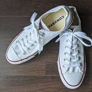 Converse Chuck Taylor All Star Low Tops in Optical White